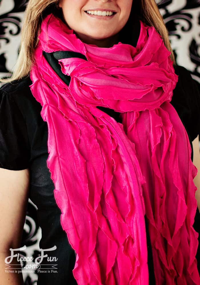 Wow this Fast Fashion Fleece Scarf is so easy to make - you can sew it in under a half hour. This tutorial looks very straight forward. Love this idea.