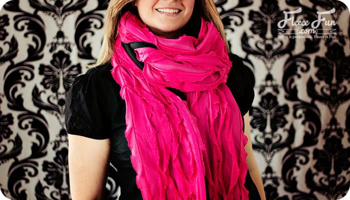Fast Fashion Fleece Scarf – easy fleece scarf tutorial