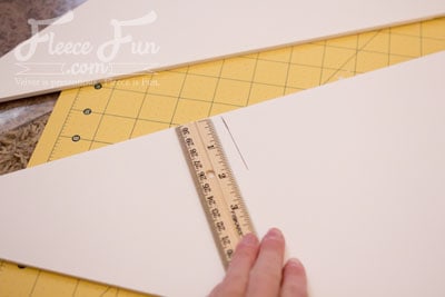 Drawing a line . This Pirate Party DIY Captain Hook’s Ring Toss is the perfect game for your little pirates. With a free jumbo printable and step-by-step instructions, you’ll build a sturdy, sea-worn game board that’s fun for all ages. The rope rings are quick to make, and the whole project is designed to last for many swashbuckling parties ahead.