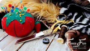 I love these tips on how to sew with faux fur. It looks a lot less intimidating now.