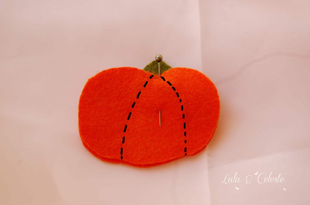Stitching the pumpkin details. Skip the store-bought decorations—these felt pumpkin finger puppets are way more fun. They’re perfect for puppet shows, Halloween party favors, or just goofing around with the kids. This project is quick, easy, and comes with a free pattern so you can get straight to the fun part—bringing these little guys to life.