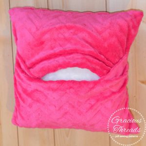 Completed Valentine's fleece pillow made with fleecefun free tutorial