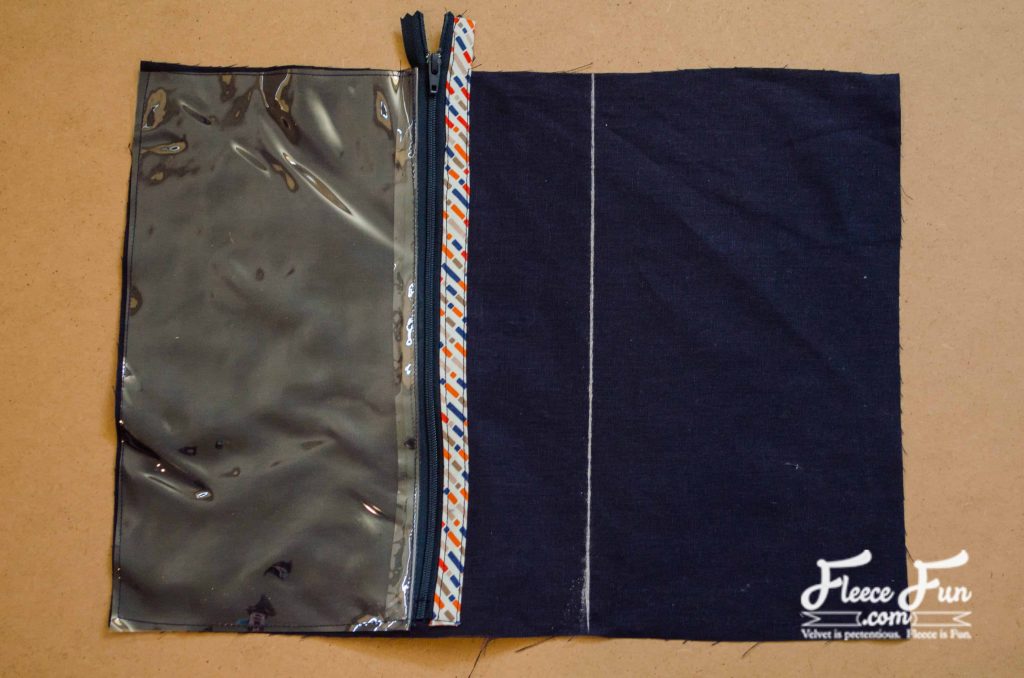 Marking  a line for the zipper pocket.