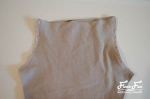 attaching the cuffs. Finished leggings. FREE Legging pattern and DIY Tutorial. Perfect under tunics, shirts, skirts and dresses these leggings will be a perfect staple for you doll’s wardrobe. Make them in several colors for a quick easy way to bulk up your daughter’s wardrobe.