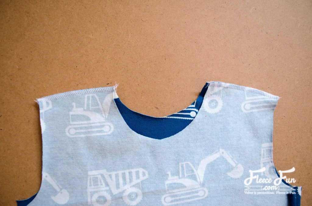 sewing the shoulder seams. I can learn how to to make a baby t shirt with this easy to follow tutorial and free sewing pattern! I love this DIY idea, It's a perfect wardrobe staple for a baby.
