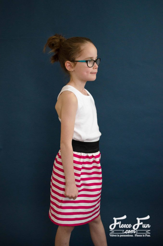 Love this DIY sewing tutorial. This simple skirt for girls tutorial is easy to make and comfortable for your little lady! Plus there are measurements for sizes 2t to 12!