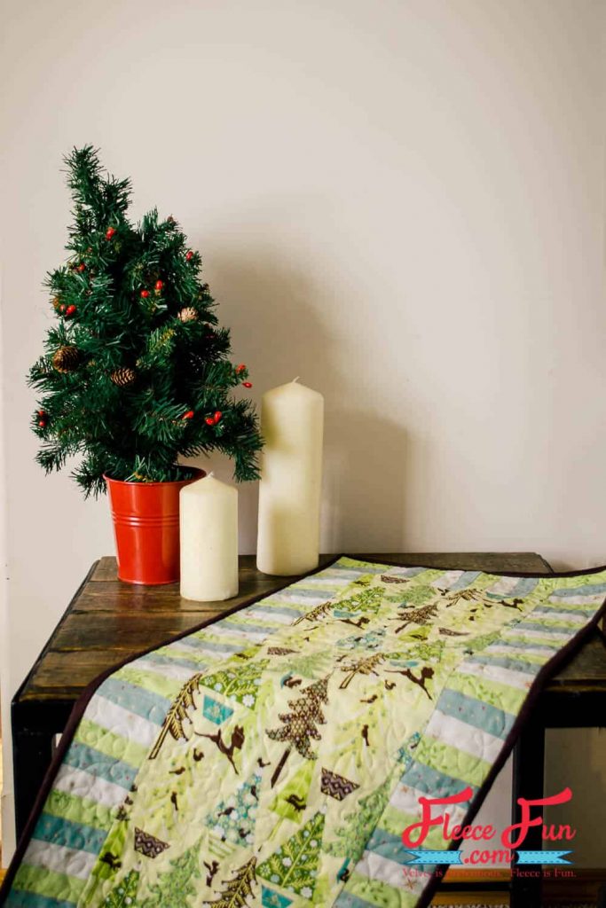 I love this quilted Christmas table runner. It's perfect holiday sewing and quilting. I love the step by step directions. Love this sewing project.