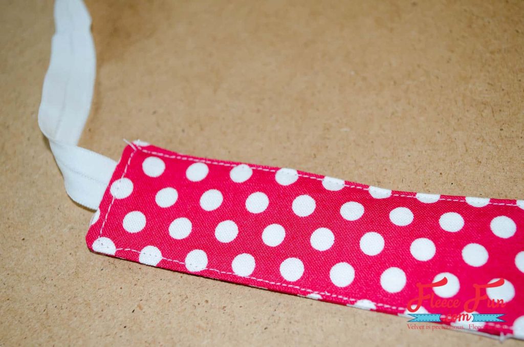 making the bow tie. I love this cute bow tie hairband tutorial. It's a great handmade gift idea. Such a cute sewing DIY idea. Follow these 6 steps to make a bow tie headband that’s adorable, adjustable, and sewn in a snap. The fold-over elastic makes it one-size-fits-most, and if you’re short on time, swap hand stitching for a glue gun. Quick, cute, done!