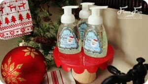 holiday-foaming-soap-tutoiral-on-fleece-fun-700-x-400