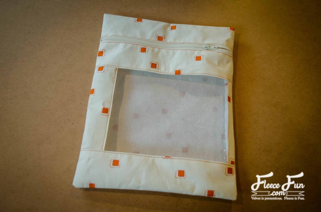 pressing the binder carefully. I love making this binder! This DIY Binder Pouch is your new secret weapon. It sews up fast, uses scrap fabric (win!), and snaps right into your binder with grommets or buttonholes. It’s perfect for organizing receipts, office supplies, or school stuff—and bonus points for making your binder actually look cute. Grab the free step-by-step tutorial