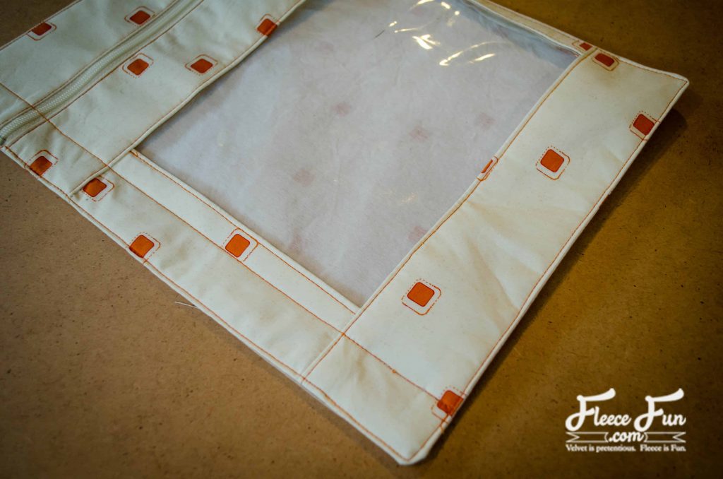 sewing along the line.I love making this binder! This DIY Binder Pouch is your new secret weapon. It sews up fast, uses scrap fabric (win!), and snaps right into your binder with grommets or buttonholes. It’s perfect for organizing receipts, office supplies, or school stuff—and bonus points for making your binder actually look cute. Grab the free step-by-step tutorial