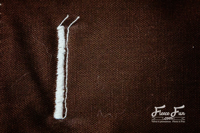 How to make a buttonhole for beginners. I love how she shows each step of how to make a buttonhole. Great sewing tip for my DIY ideas.
