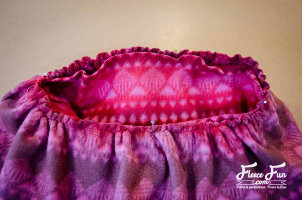 Fleece Ruffle skirt tutorial This fleece ruffle skirt tutorial is an easy sewing project. It looks so cute over a pair of leggings and is a great way to add layers for warmth!