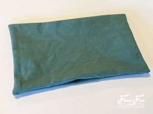 sewing the top edge. This Easy Apron Tutorial is an easy sewing project that is perfect for beginners. It also make a great handmade gift ideas. I love cute apron pattern Wonderful apron DIY.