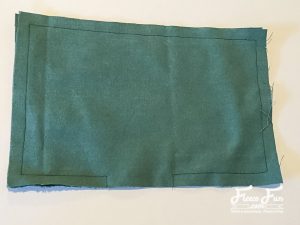 sewing the pocket. This Easy Apron Tutorial is an easy sewing project that is perfect for beginners. It also make a great handmade gift ideas. I love cute apron pattern Wonderful apron DIY.
