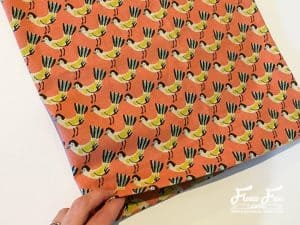 folding in half to find the center of the apron. This Easy Apron Tutorial is an easy sewing project that is perfect for beginners. It also make a great handmade gift ideas. I love cute apron pattern Wonderful apron DIY.