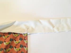 finishing the strap. This Easy Apron Tutorial is an easy sewing project that is perfect for beginners. It also make a great handmade gift ideas. I love cute apron pattern Wonderful apron DIY.