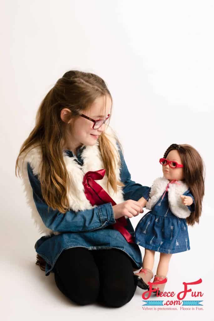 This Fur Vest for 18" Doll Free Pattern tutorial is perfect for your American Girl Doll. This sewing project is a perfect handmade gift ideas for girls.