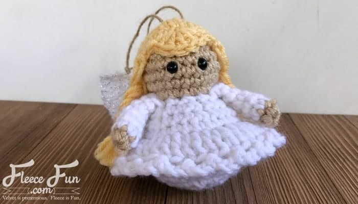 Angel Handmade ornament DIY (free crochet pattern)