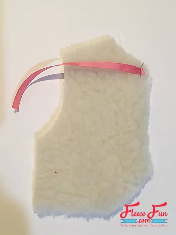 This Fur Vest for 18" Doll Free Pattern tutorial is perfect for your American Girl Doll. This sewing project is a perfect handmade gift ideas for girls.