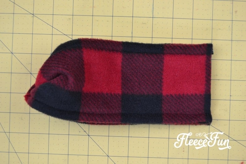 Sewing the ends of the fleece ear warmer headband together, based on fleecefun's free tutorial.