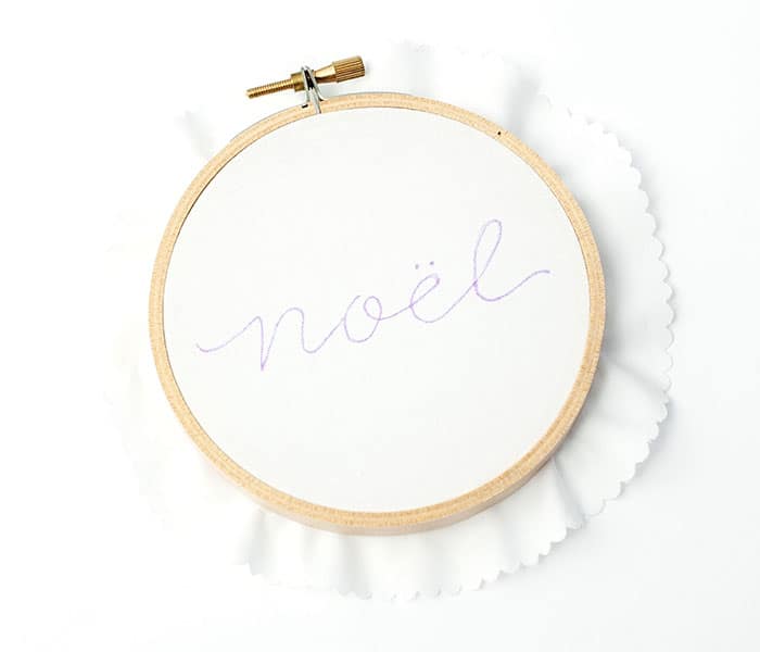 Wow this Christmas Embroidery Designs - Noel Hoop Ornament DIY makes a wonderful handmade gift. Easy step by step instructions and pictures. I love this handmade Christmas ornament and how beautiful it is, perfect for the holidays.