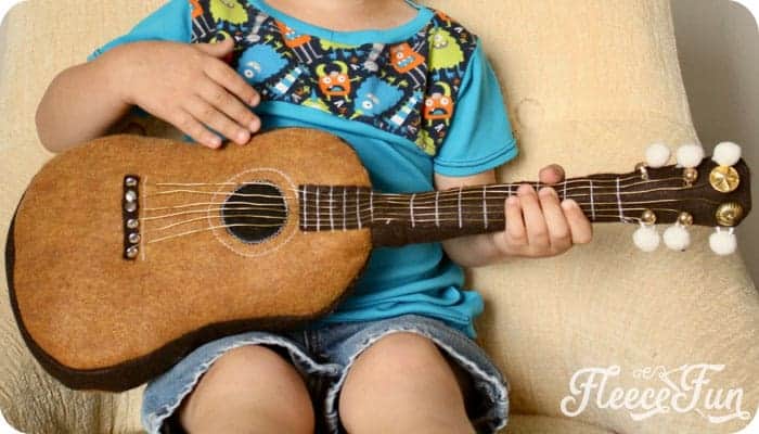 Fun Felt Guitar Softie Toy (Free Pattern)