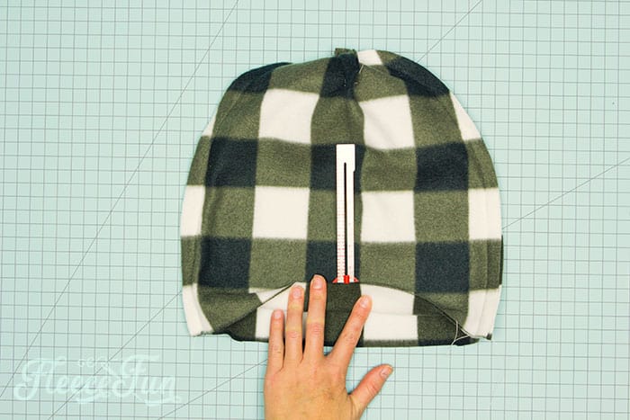 This Fleece Slouchy Beanie DIY comes with a FREE Pattern sizes baby to adult. Beginner friendly with clear step by step photos to make it easy. This fleece hat sew up quickly and makes wonderful gifts and keeps heads warm. Wonderful fleece sewing project.