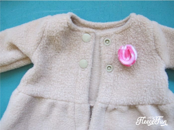 This adorable 18 Inch Doll Peplum Coat and Hat is a free pattern that is the perfect way to dress up your American Girl Doll. Easy Sewing project with great step by step pictures to make is easy.