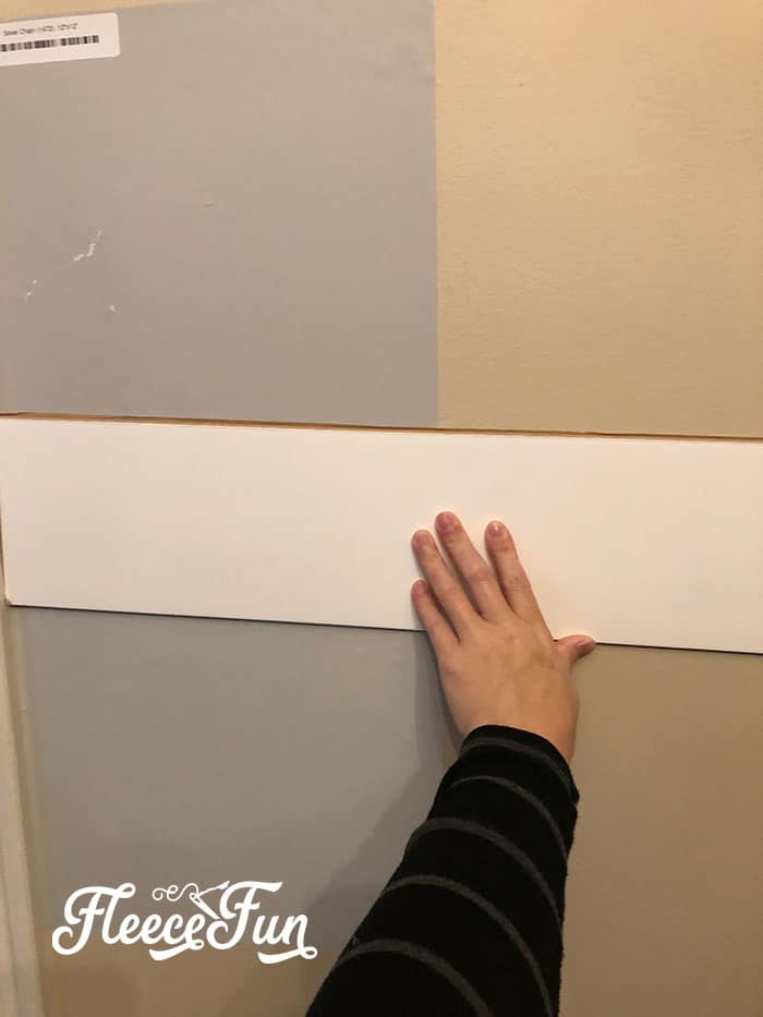 Learn How to choose colors for your sewing studio. Why some colors are better than others, what you need to take into account if you're shooting video and what mistakes to avoid in the process.