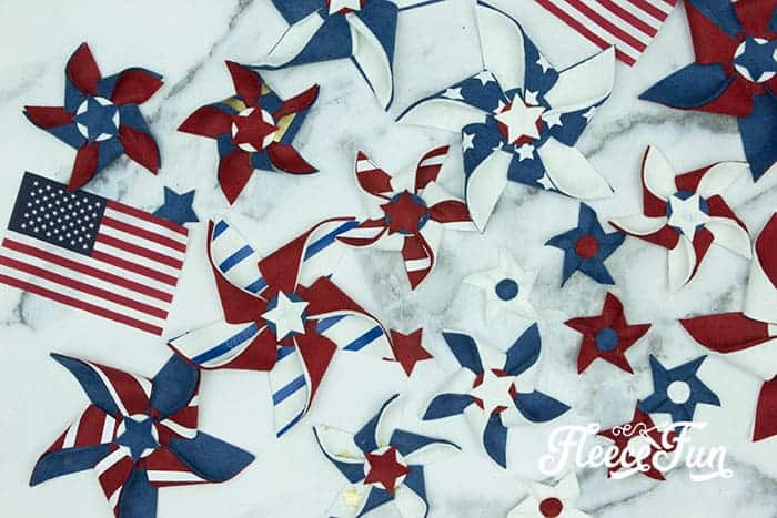 Make this Americana Decor DIY Patriotic Pinwheel Wreath. Download the FREE project file and follow the beautiful step by step photos and instructions.