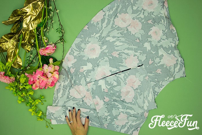 Final assembly of the half circle skirt with fleecefun and free template and tutorial