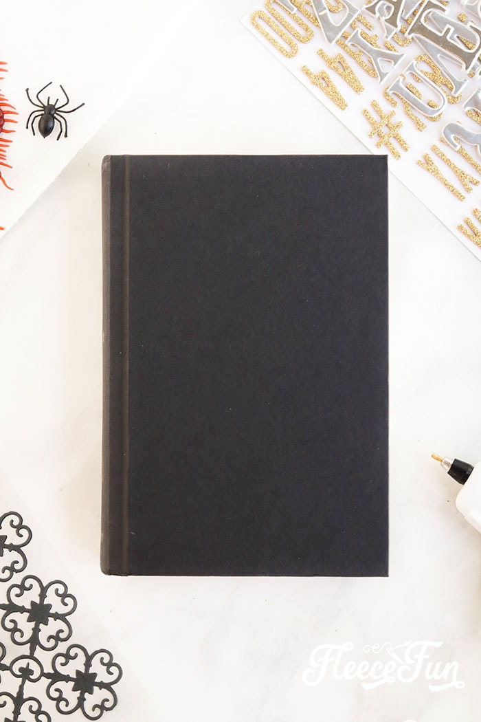 prepping the book. This Harry Potter Spell Book DIY is easy to follow and you can make several different versions of books to fill up your Wizarding Library. Be the envy of our Hogwarts classmates with your book collection!