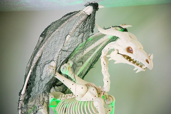 You'll love these easy Halloween Decorating Ideas. So fun to put together and wonderful tips to use in your own home for the autumn season.