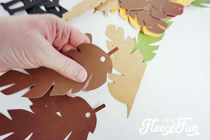 Follow step 2 of FleeceFun's tutorial to prep the banner elements