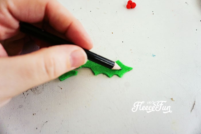 adding spines to the leaves