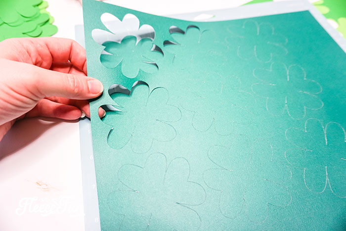 Create intricate St. Patrick's Day decorations with your Cricut using fleecefun’s helpful free resources.