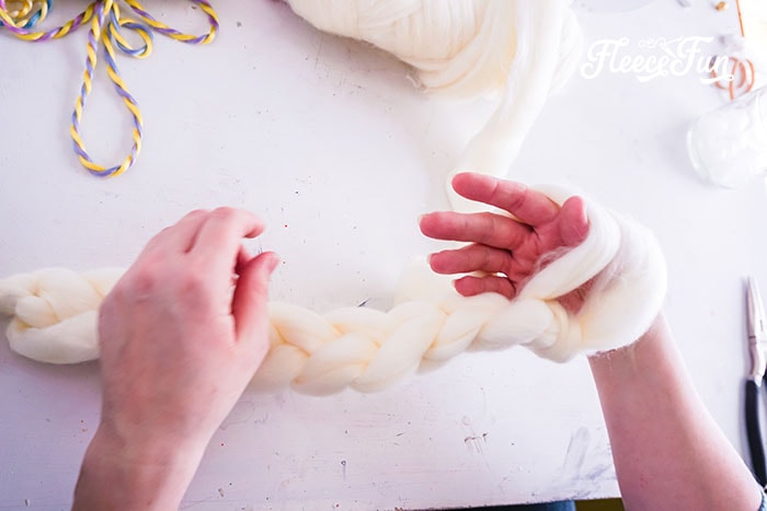 Crafting crochet elements for the cloud design in fleecefun’s nursery wall guide