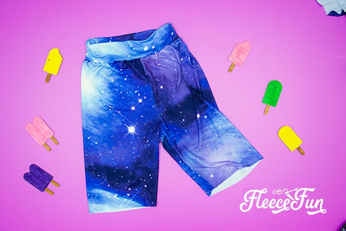 This free shorts pattern is perfect for the hot summer months. Designed so kids can run jump and play no tugging needed. Easy step by step instructions.
