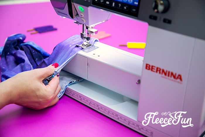 Connecting the waistband to the easy shorts pattern using fleecefun’s tutorial