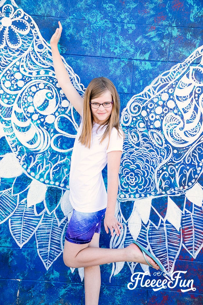 This free shorts pattern is perfect for the hot summer months. Designed so kids can run jump and play no tugging needed. Easy step by step instructions.