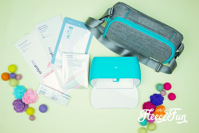 Picture of materials listed. 3 Last Minute Gifts with a Cricut Joy - ideas on how you can make a cute gift set in under 20 minutes with a Cricut Joy! Perfect for Cricut beginners.