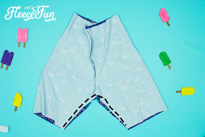 inner seam placement and stitch line. You can learn how to make shorts with this easy to follow step by step tutorial. Comes with a free PDF sewing pattern, with easy instructions.
