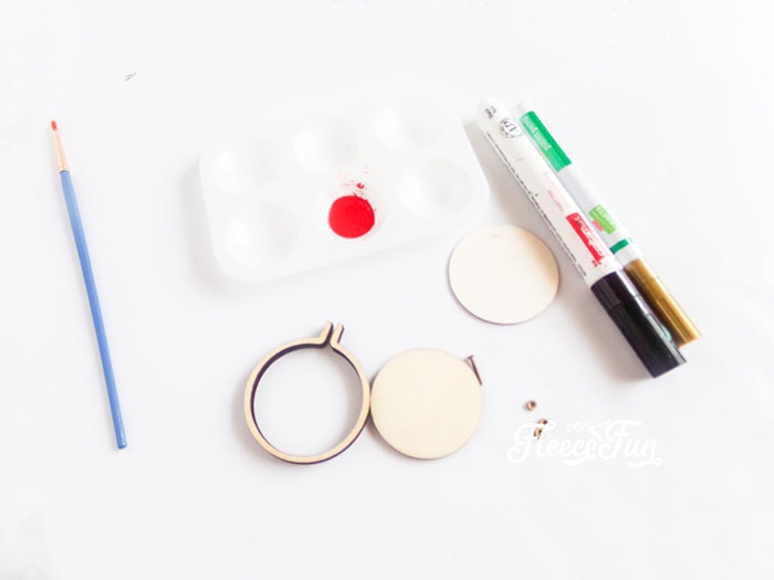 Preparing the embroidery hoop for your Santa ornament using fleecefun free template and tutorial.