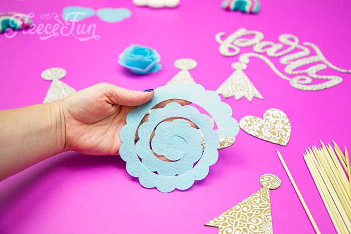 Beginner-friendly guide to completing a Cricut Maker project – fleecefun tutorial