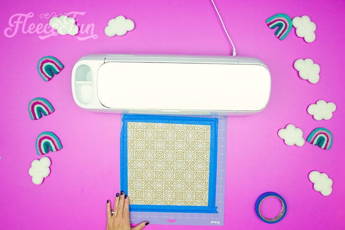 Step-by-step instructions for chipboard cutting with the Cricut Maker – fleecefun tutorial