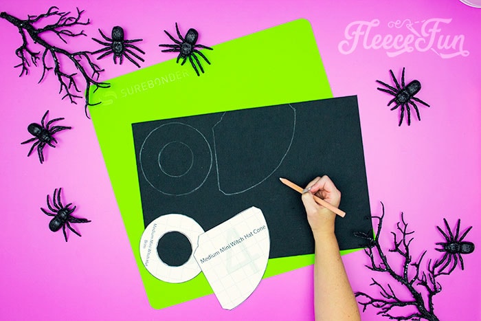 witch hat template outlines on felt.