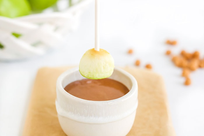 dip the apples. Learn how to make Mini Caramel Apples that easy and less messy! Perfect little bite of Autumn without - the mess!