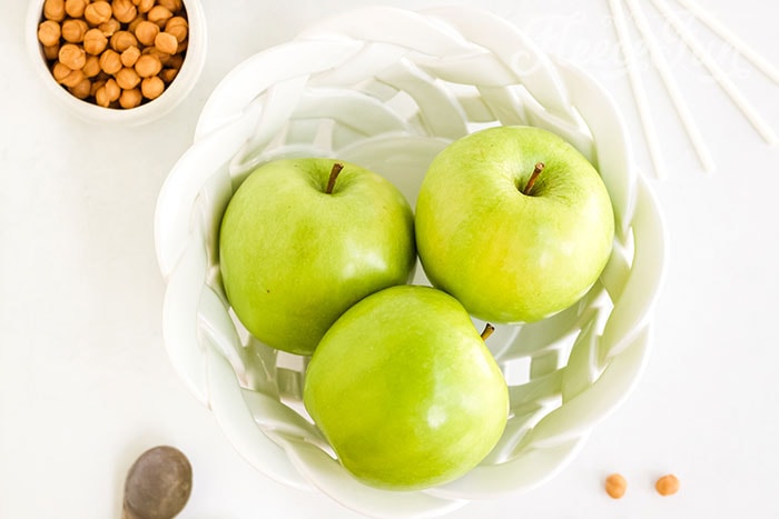prep the space. Learn how to make Mini Caramel Apples that easy and less messy! Perfect little bite of Autumn without - the mess!
