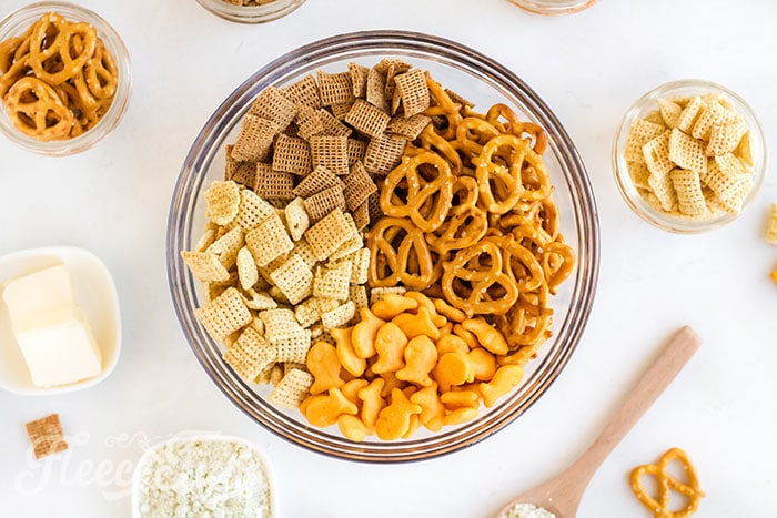 Mix together the wheat chex mix. See every crunchy step come together! This tutorial walks you through making Air Fryer Ranch Chex Mix in just 5 simple steps. Perfect for beginners or anyone craving a fast, flavorful snack that’s ready in minutes.